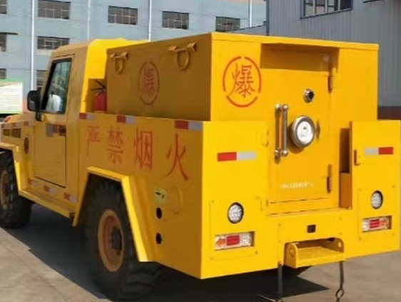 藤县凯龙爆破器材运输车：保障爆破任务的安全运行