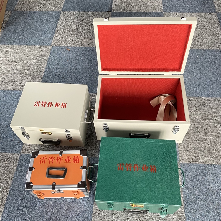 藤县爆破工程作业箱如何选择？玻璃钢与传统材质的全面对比